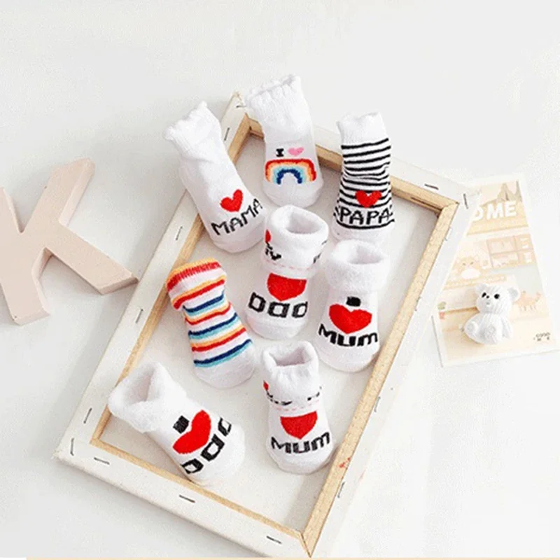 春夏ベビーガールズボーイズ綿ソフト暖かい靴下新生児幼児レター - Summer Clothing Newborn のレビューと価格