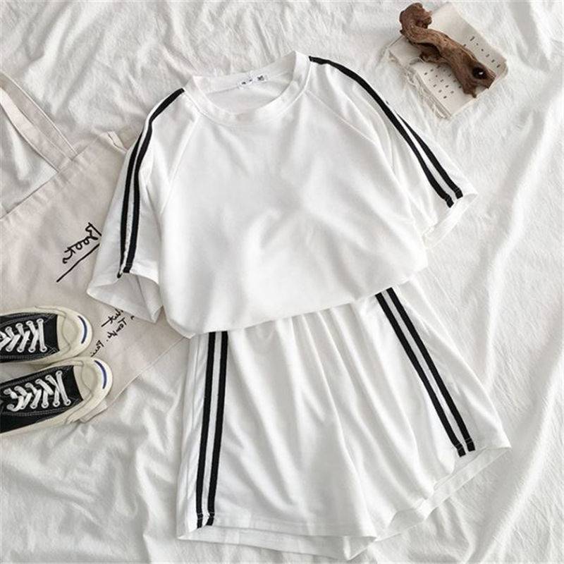 女性と女の子のためのツーピースのスポーツウェア,半袖ショーツ - Summer Clothing Set For Girls のレビューと価格