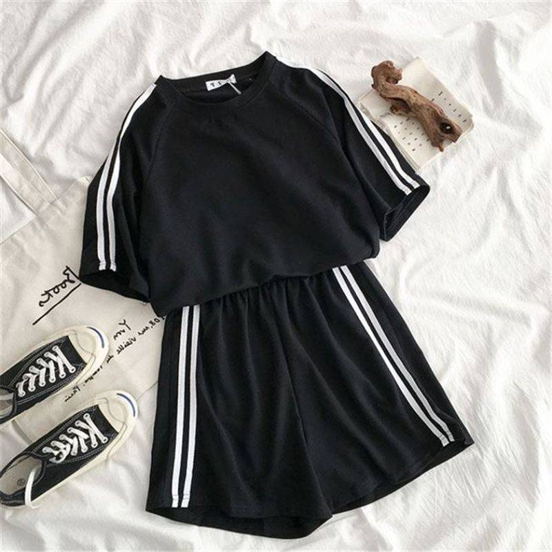 女性と女の子のためのツーピースのスポーツウェア,半袖ショーツ - Summer Clothing Set For Girls のレビューと価格